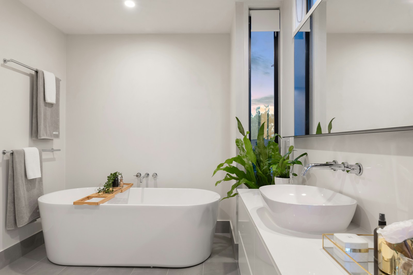 Freestanding Soaking Tub Sanctuary